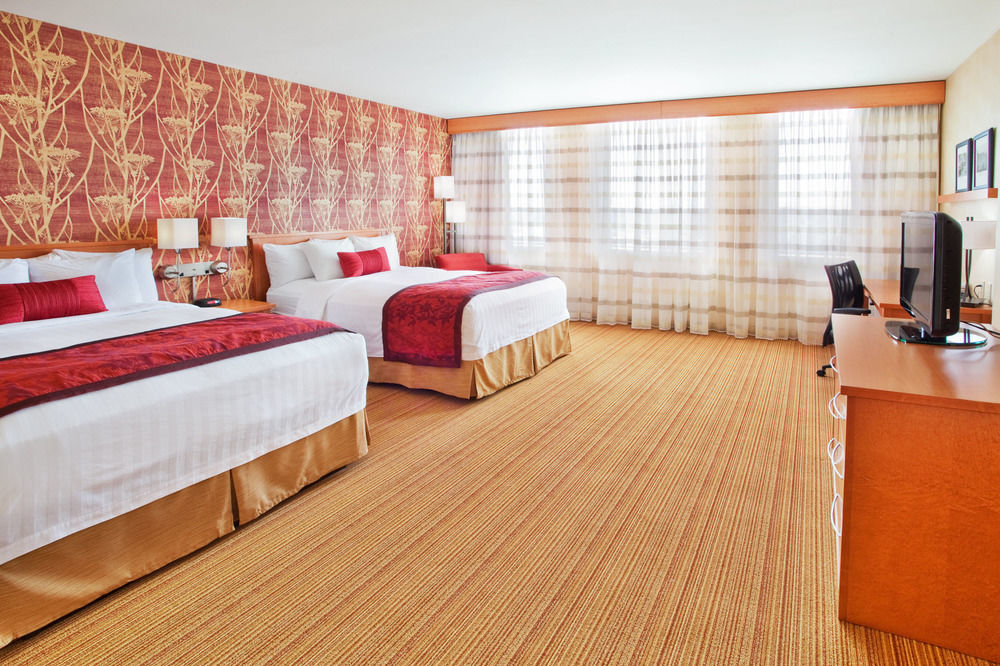 Courtyard By Marriott Toronto Воган Экстерьер фото